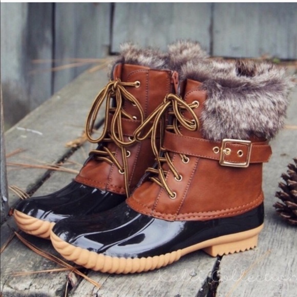 Shoes - Must Have Tan Duck Boots Shoes - Must Have Tan Duck Boots